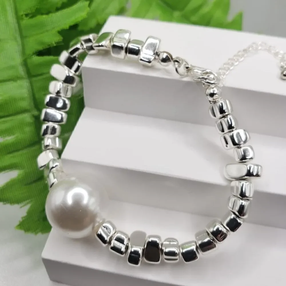 Brand New Pearl Style Silver Beads Stone Bracelet - Picture 3 of 3